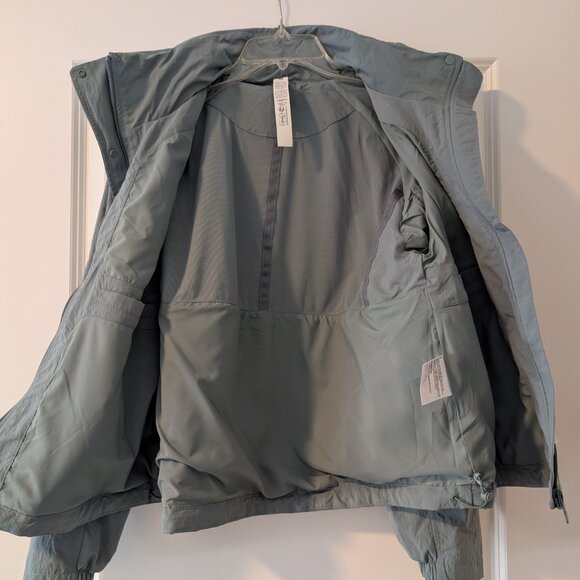 Lululemon Always Effortless Classic-Fit Jacket - Picture 4 of 4